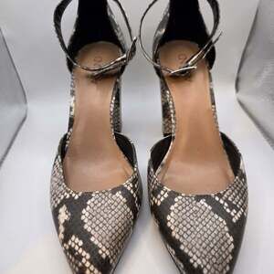 Abound Stella Block Heel Pump Ankle Strap Snakeskin Pattern Size 7